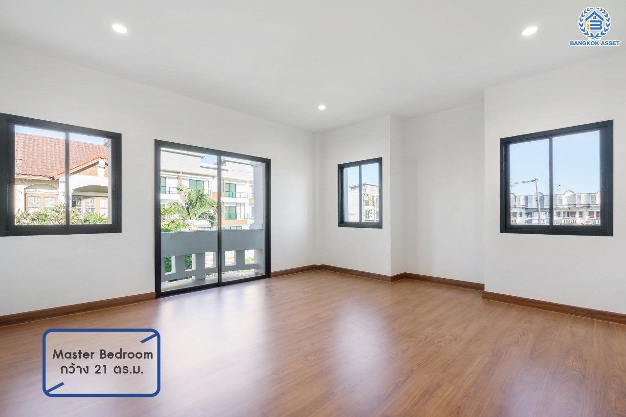 บ้านมือสองตกแต่งใหม่ ม.นันทนาการ์เด้นท์1 ราชพฤกษ์-ท่าอิฐ หลังมุม แบรนด์ Property Perfect หลังใหญ่พร้อมอยู่ เนื้อที่ 19.5 ตร.ว. ฟังก์ชัน 2 ห้องนอน 2 ห้องน้ำ บนทำเลเดินทางสะดวก เข้า-ออกได้ ทั้งถ.ราชพฤกษ์ และถ.รัตนาธิเบศร์ ใจกลาง 2 เซ็นทรัล และใกล้รถไฟฟ้าสถานี "บางรักน้อยท่าอิฐ" เพียง 5 นาที